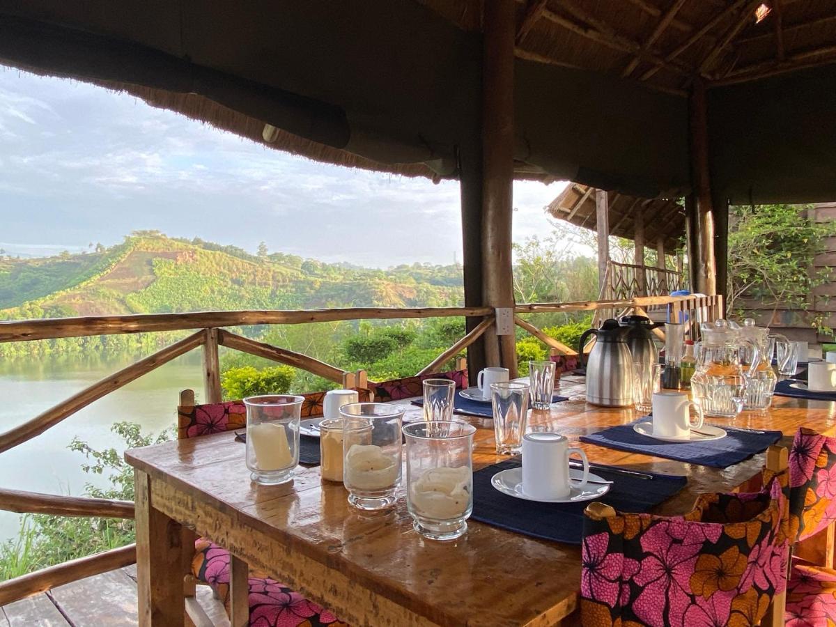 Mwamba Kelele Lodge Fort Portal Exterior photo
